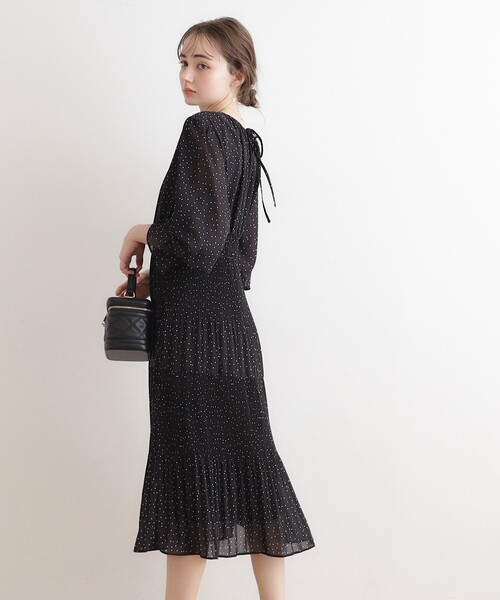 couture brooch（クチュールブローチ）の「◆【選べるドットorブーケ柄】プリーツシフォンワンピース（ワンピース・レディース・ベージュ系その他3/ブラック系・42/36/38）」の14枚目の写真