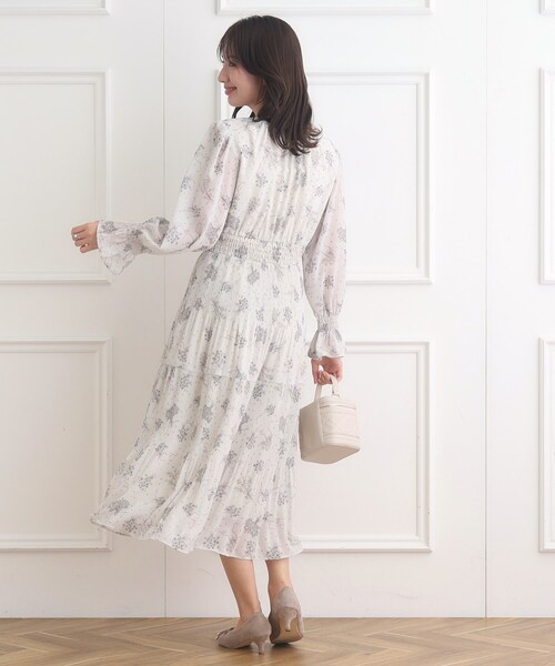 couture brooch（クチュールブローチ）の「◆【選べるドットorブーケ柄】プリーツシフォンワンピース（ワンピース・レディース・ベージュ系その他3/ブラック系・42/36/38）」の11枚目の写真