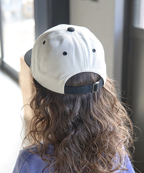 b・ROOM(ビールーム)の「バイカラーロゴキャップ(キャップ・キッズ・ブラック/ブラウン/オフホワイト・54cm)」の5枚目の写真