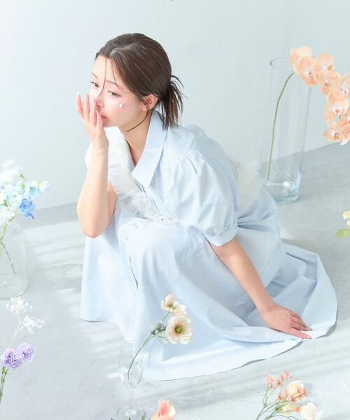 MAJESTIC LEGON（マジェスティックレゴン）の「スタイルアップシャツワンピース（ワンピース・レディース・オフホワイト/ブラック/ブラック系その他/ホワイト系その他・SMALL/MEDIUM/X-SMALL）」の22枚目の写真