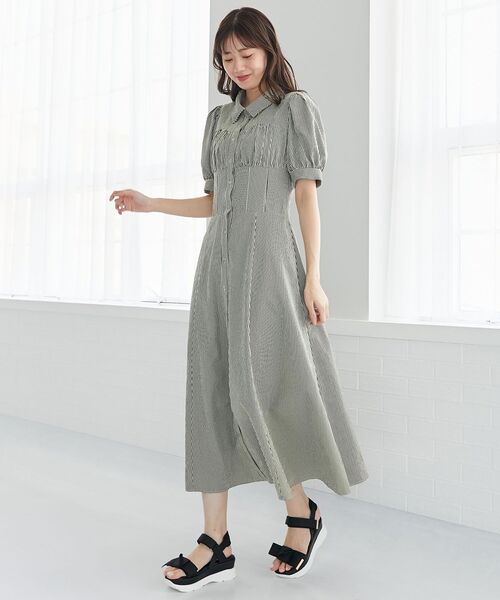 MAJESTIC LEGON（マジェスティックレゴン）の「スタイルアップシャツワンピース（ワンピース・レディース・オフホワイト/ブラック/ブラック系その他/ホワイト系その他・SMALL/MEDIUM/X-SMALL）」の8枚目の写真