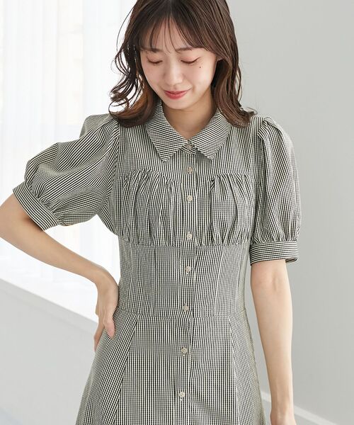 MAJESTIC LEGON（マジェスティックレゴン）の「スタイルアップシャツワンピース（ワンピース・レディース・オフホワイト/ブラック/ブラック系その他/ホワイト系その他・SMALL/MEDIUM/X-SMALL）」の10枚目の写真