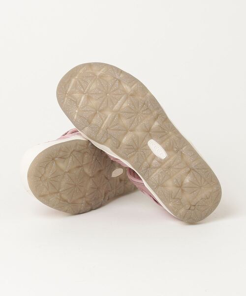 KEEN(キーン)の「MOXIE SANDAL / モキシーサンダル / キッズ サンダル(サンダル・キッズ・ライトピンク・22cm/21cm/23.5cm/22.5cm/20cm)」の3枚目の写真