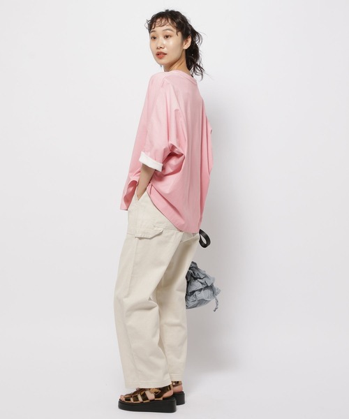 niko and...(ニコアンド)の「スーベニアワイドTシャツ(Tシャツ/カットソー・レディース・オフホワイト/ナチュラル/ピンク/チャコール/ブルー/スモーク/アイボリー・FREE)」の19枚目の写真