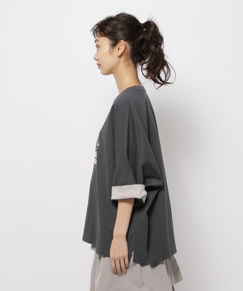 niko and...(ニコアンド)の「スーベニアワイドTシャツ(Tシャツ/カットソー・レディース・オフホワイト/ナチュラル/ピンク/チャコール/ブルー/スモーク/アイボリー・FREE)」の21枚目の写真