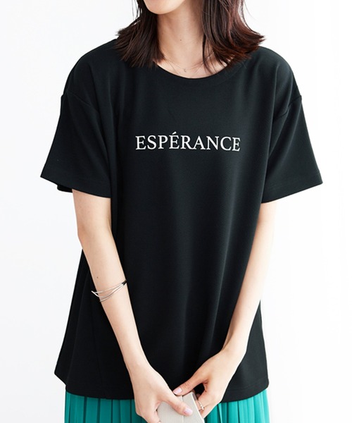 BELLUNA PLUS(ベルーナ)の「ジャカード素材ロゴプリントプルオーバー(Tシャツ/カットソー・レディース・ベージュ/セージグリーン/オフホワイト/ブラック・X-LARGE/LARGE/MEDIUM)」の3枚目の写真