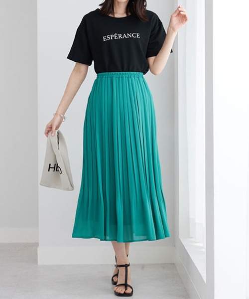 BELLUNA PLUS(ベルーナ)の「ジャカード素材ロゴプリントプルオーバー(Tシャツ/カットソー・レディース・ベージュ/セージグリーン/オフホワイト/ブラック・X-LARGE/LARGE/MEDIUM)」の9枚目の写真