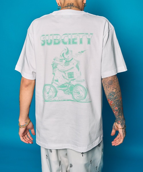 Subciety(サブサエティ)の「Skull rider TEE(Tシャツ/カットソー・メンズ・ブラック/ホワイト/サンドベージュ/ホワイト×グリーン/ブラック×ブルー・SMALL/MEDIUM/LARGE/X-LARGE/XX-LARGE)」の3枚目の写真