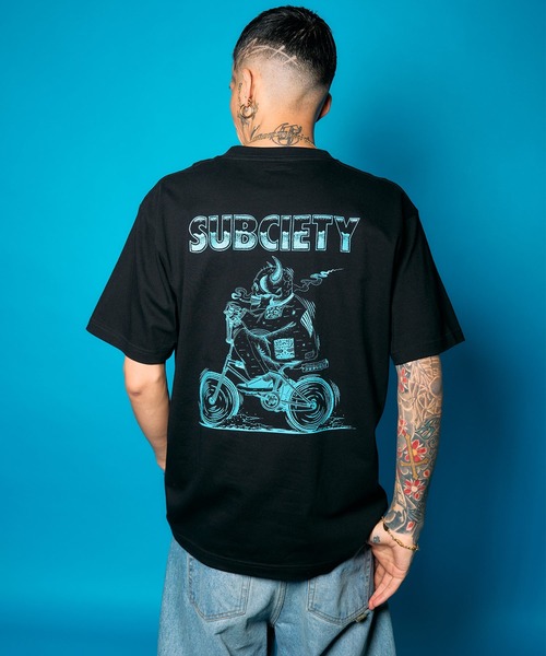 Subciety(サブサエティ)の「Skull rider TEE(Tシャツ/カットソー・メンズ・ブラック/ホワイト/サンドベージュ/ホワイト×グリーン/ブラック×ブルー・SMALL/MEDIUM/LARGE/X-LARGE/XX-LARGE)」の4枚目の写真