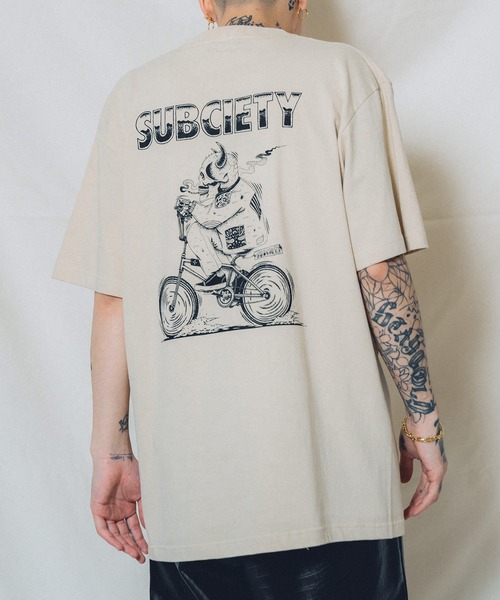 Subciety(サブサエティ)の「Skull rider TEE(Tシャツ/カットソー・メンズ・ブラック/ホワイト/サンドベージュ/ホワイト×グリーン/ブラック×ブルー・SMALL/MEDIUM/LARGE/X-LARGE/XX-LARGE)」の5枚目の写真