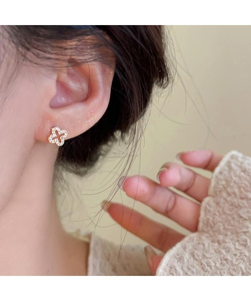 セール】フラワー・蝶結び モチーフ ピアス 【金属アレルギー