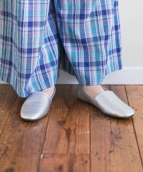 studio CLIP（スタディオクリップ）の「【消臭/抗菌防臭/クッションインソール】カラー柔らかパンプス（パンプス・レディース・イエロー/その他2/ブラック/ホワイト・SMALL/MEDIUM/LARGE/X-LARGE）」の6枚目の写真