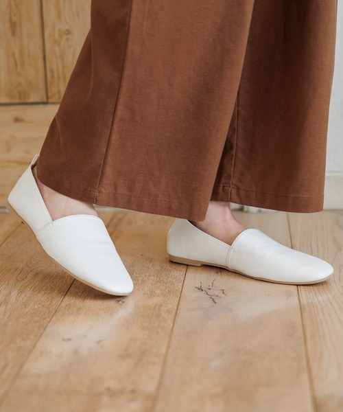 studio CLIP（スタディオクリップ）の「【消臭/抗菌防臭/クッションインソール】カラー柔らかパンプス（パンプス・レディース・イエロー/その他2/ブラック/ホワイト・SMALL/MEDIUM/LARGE/X-LARGE）」の12枚目の写真