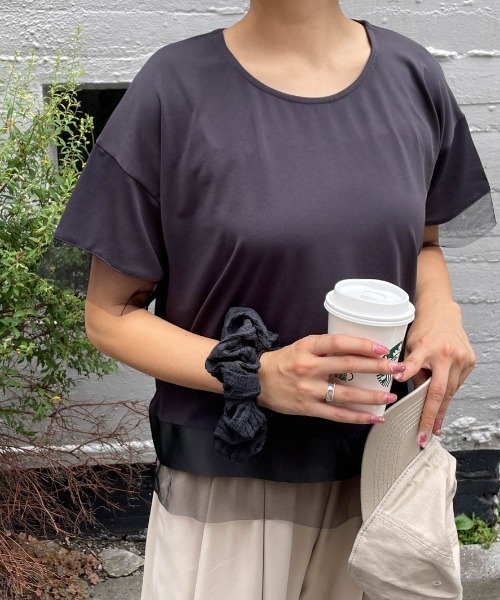 ENIM BY VICKY(エニムバイビッキー)の「グログラン×チュールドッキングプルオーバー《手洗い可能》(Tシャツ/カットソー・レディース・ネイビー/チャコールグレー・M)」の1枚目の写真