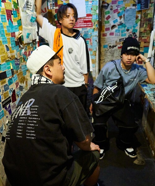 FREAK'S STORE(フリークスストア)の「SUNIAKADANSHI/スニアカダンシ 別注 半袖 ゲームシャツ(Tシャツ/カットソー・メンズ・ブラック/ホワイト・LARGE/X-LARGE/MEDIUM)」の14枚目の写真