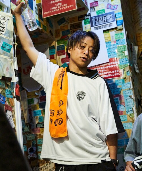 FREAK'S STORE(フリークスストア)の「SUNIAKADANSHI/スニアカダンシ 別注 半袖 ゲームシャツ(Tシャツ/カットソー・メンズ・ブラック/ホワイト・LARGE/X-LARGE/MEDIUM)」の16枚目の写真