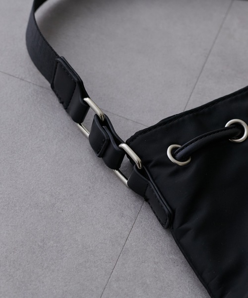 LARUTA 黒 巾着型 ショルダーバッグ LARUTA ショルダーバッグ バッグ 「Web限定」「LARUTA」ナイロン