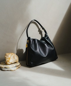 一部店舗限定】B フェイクレザームーンBAG（ハンドバッグ）｜Kastane 