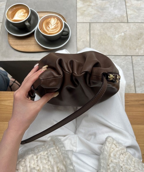 お気に入り5万件越え！】レザーワンハンドルバッグ (CE-1014