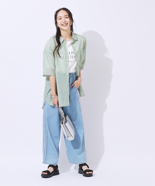 SHOO・LA・RUE（シューラルー）の「◆【洗える】ふわり軽い ゆるシルエット前開きシャツ（シャツ/ブラウス・レディース・スミクロ/ブルー系その他4/グリーン系・02/04/03）」の15枚目の写真