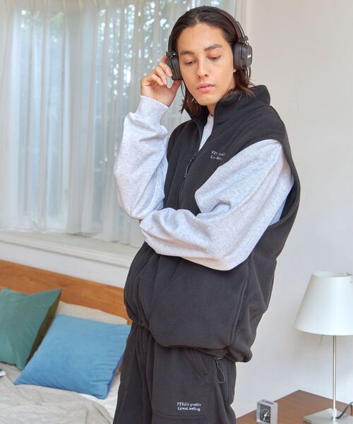 FFEIN（フェイン）の「【FFEIN(フェイン)】刺繍ロゴベイカーフリースワイドパンツ / 刺繍 ワイド ドローコード（その他パンツ・メンズ・ネイビー/ブラック/オフホワイト/グレー・LARGE/MEDIUM/SMALL）」の6枚目の写真