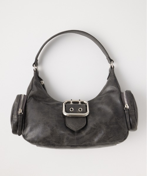 MOUSSY（マウジー）の「SIDE POCKET HOBO バッグ（ショルダーバッグ・レディース・ライトブラック/レッド/シルバー・FREE）」の2枚目の写真