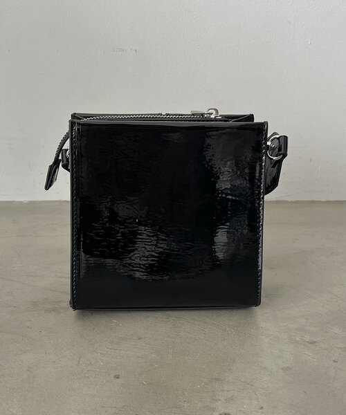 CAPRICIEUX LE'MAGE（カプリシューレマージュ）の「ブロッキングスクエアバッグ（ショルダーバッグ・レディース・ブラック/シルバー・FREE）」の8枚目の写真