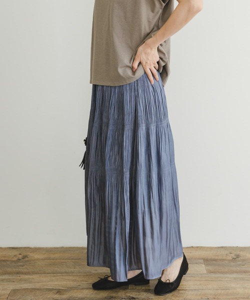 ITEMS URBANRESEARCH(アイテムズ アーバンリサーチ)の「マジョリカプリーツシャイニースカート(スカート・レディース・ブルー系その他/ホワイト系その他/ブラック・FREE)」の10枚目の写真