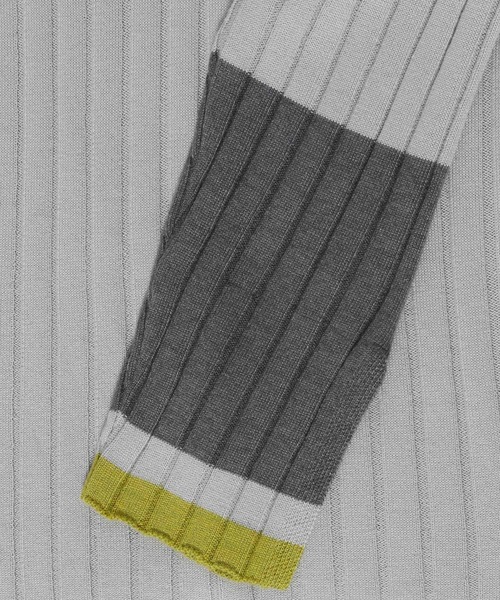 HARE（ハレ）の「ハイショクリブタイトニットプルオーバー(HARE)（ニット/セーター・レディース・ライトグレー/レッド/ブラック×パープル/ブラック×グリーン/グレー系その他・FREE）」の12枚目の写真