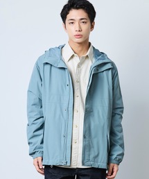 L.L.Bean（エルエルビーン）の「マウンテン・クラシック・レイン・ジャケット 米国フィット・レギュラー（ナイロンジャケット）」