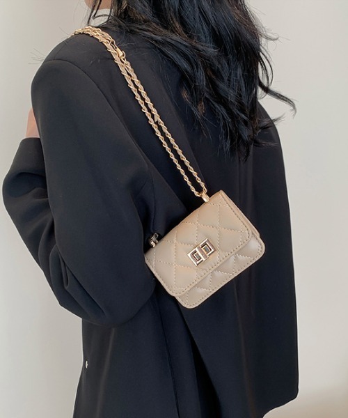 Per sist ence（パーシエンス）の「ミニショルダーキルティングチェーンバッグ（ショルダーバッグ・レディース・ブラック/シルバー/ベージュ/ゴールド/ホワイト・FREE）」の3枚目の写真