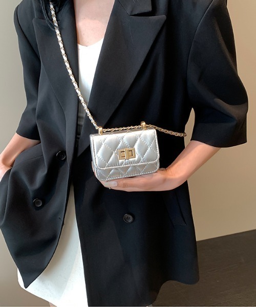 Per sist ence（パーシエンス）の「ミニショルダーキルティングチェーンバッグ（ショルダーバッグ・レディース・ブラック/シルバー/ベージュ/ゴールド/ホワイト・FREE）」の4枚目の写真