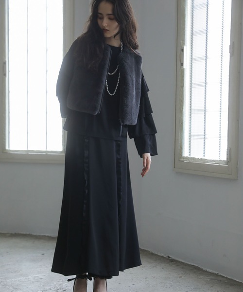 ESCAR(エスカー)の「■ESCAR フリルスリーブプルオーバー(Tシャツ/カットソー・レディース・チャコールグレー/ブラック・FREE)」の12枚目の写真