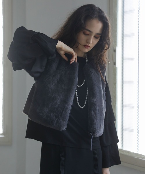 ESCAR(エスカー)の「■ESCAR フリルスリーブプルオーバー(Tシャツ/カットソー・レディース・チャコールグレー/ブラック・FREE)」の13枚目の写真