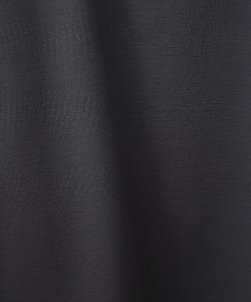 ESCAR(エスカー)の「■ESCAR フリルスリーブプルオーバー(Tシャツ/カットソー・レディース・チャコールグレー/ブラック・FREE)」の5枚目の写真
