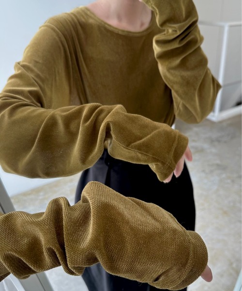 lawgy(ラウジー)の「round neck sheer velvet like tops / ラウンドネックシアーベルベットライクトップス(Tシャツ/カットソー・レディース・グレー/ホワイト/マスタード・FREE)」の3枚目の写真