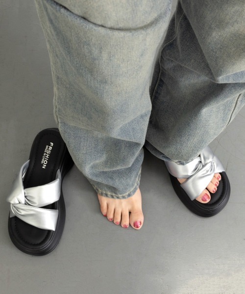 Miniministore（ミニミニストア）の「厚底サンダル クロスベルトサンダル韓国風（サンダル・レディース・シルバー・22.5cm/23.0cm/23.5cm/24.0cm/24.5cm/25.0cm）」の8枚目の写真