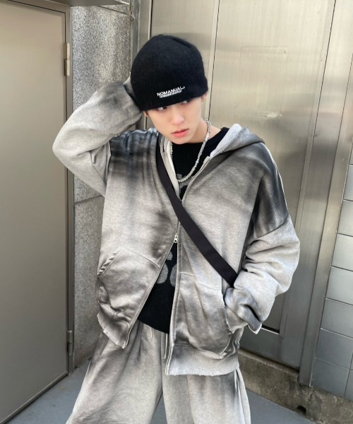 Never mind the XU / Chikashitsu+（ネバーマインド ザ エックスユー / チカシツプラス）の「【nmtc+】washing zip up hoodie / 【エヌエムティーシープラス】ウォッシングジップアップパーカー（パーカー・メンズ・ホワイト/グレー/ブラック・ONE SIZE）」の6枚目の写真
