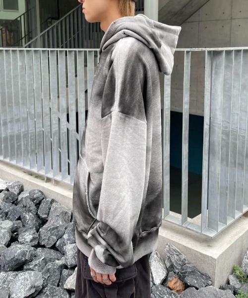 Never mind the XU / Chikashitsu+(ネバーマインド ザ エックスユー / チカシツプラス)の「【nmtc+】washing zip up hoodie / 【エヌエムティーシープラス】ウォッシングジップアップパーカー(パーカー・メンズ・ホワイト/グレー/ブラック・ONE SIZE)」の7枚目の写真