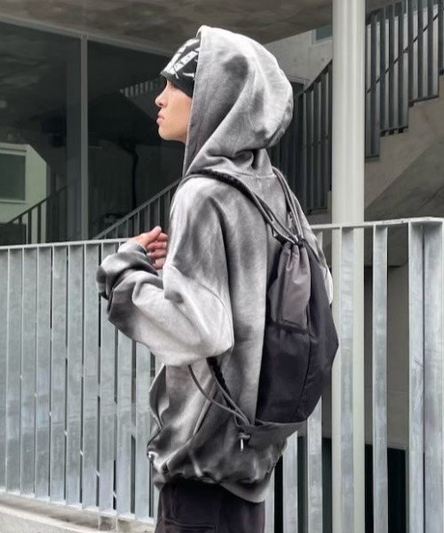 Never mind the XU / Chikashitsu+(ネバーマインド ザ エックスユー / チカシツプラス)の「【nmtc+】washing zip up hoodie / 【エヌエムティーシープラス】ウォッシングジップアップパーカー(パーカー・メンズ・ホワイト/グレー/ブラック・ONE SIZE)」の12枚目の写真