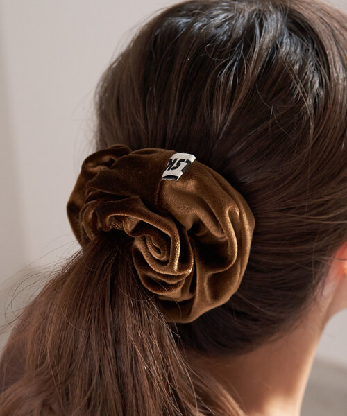 Kastane（カスタネ）の「*ベロアシュシュ（シュシュ・レディース・ブラック/カーキ/ベージュ・FREE）」の9枚目の写真