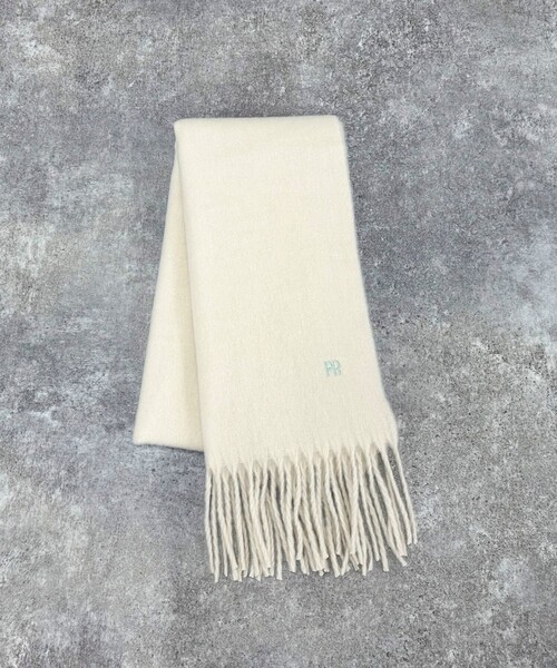 fredy emue（フレディエミュ）の「FR刺繍ブークレ無地ストール（ストール/ショール・レディース・ベビーピンク/サックスブルー/ブラック/キナリ・FREE）」の11枚目の写真