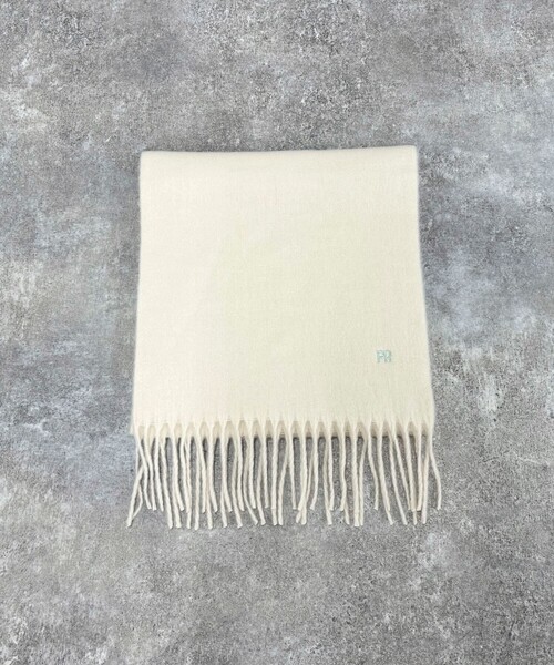 fredy emue（フレディエミュ）の「FR刺繍ブークレ無地ストール（ストール/ショール・レディース・ベビーピンク/サックスブルー/ブラック/キナリ・FREE）」の14枚目の写真