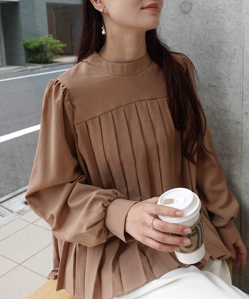 CORNERS（コーナーズ）の「プリーツチュニックブラウス（シャツ/ブラウス・レディース・ブラック/ネイビー/ベージュ・M）」の11枚目の写真