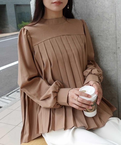 CORNERS（コーナーズ）の「プリーツチュニックブラウス（シャツ/ブラウス・レディース・ブラック/ネイビー/ベージュ・M）」の12枚目の写真