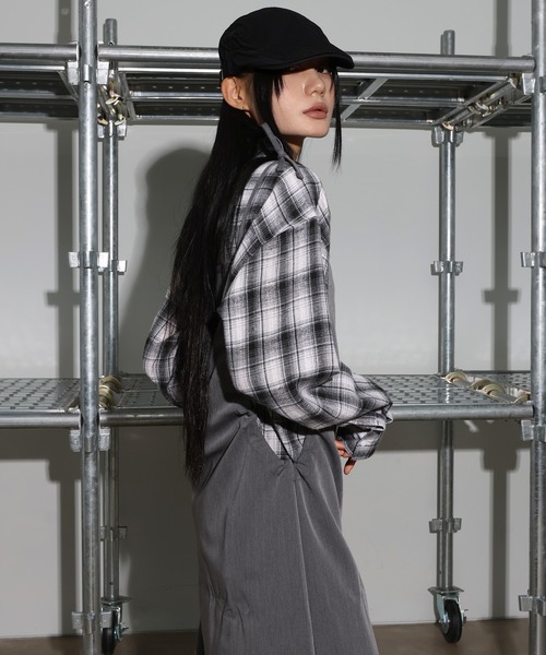 FOLLOWIN（フォロウィン）の「[UNISEX][一枚でもorレイヤード][カップルコーデもおすすめ]ベーシックオーバーフィットチェックシャツ（シャツ/ブラウス・レディース・ブラウン/ブラック・FREE）」の14枚目の写真
