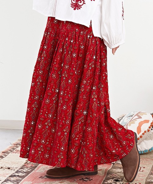 チャイハネ(チャイハネ)の「【チャイハネ】ブライド刺繍ロングスカート(スカート・レディース・レッド/ブラック/グリーン/ピンク・FREE)」の4枚目の写真