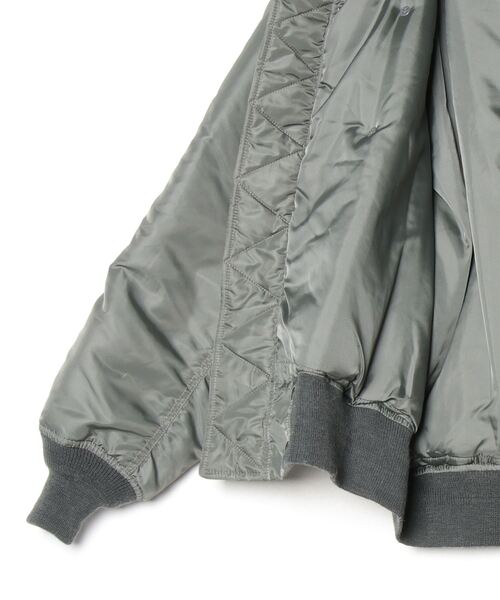 marka（マーカ）の「marka / マーカ：N-2B - nylon twill -：M24C-18BL01C[COR]（ミリタリージャケット・メンズ・グリーン系その他/ブラック・2/1/3）」の16枚目の写真