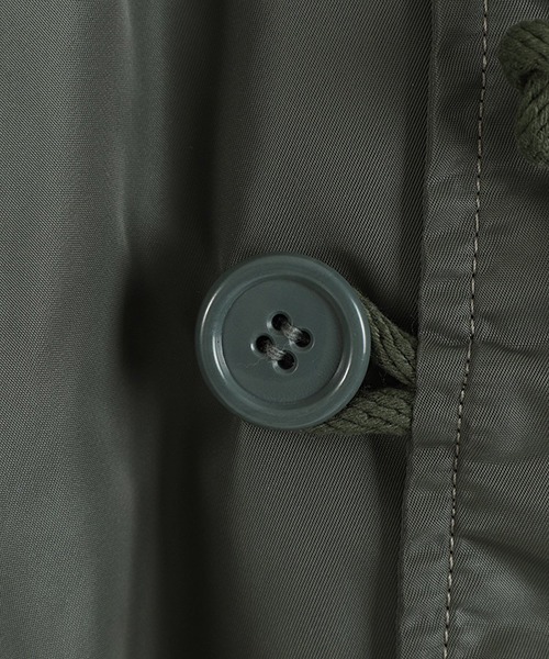 marka（マーカ）の「marka / マーカ：N-2B - nylon twill -：M24C-18BL01C[COR]（ミリタリージャケット・メンズ・グリーン系その他/ブラック・2/1/3）」の6枚目の写真