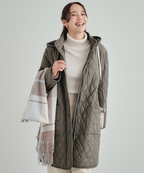 SHOO・LA・RUE（シューラルー）の「◆【フード取り外し可/撥水加工】自然にくびれる あったかダイヤ柄キルトコート（その他アウター・レディース・ブラック/グレー系その他/ライトベージュ・03/02/01/04）」の3枚目の写真